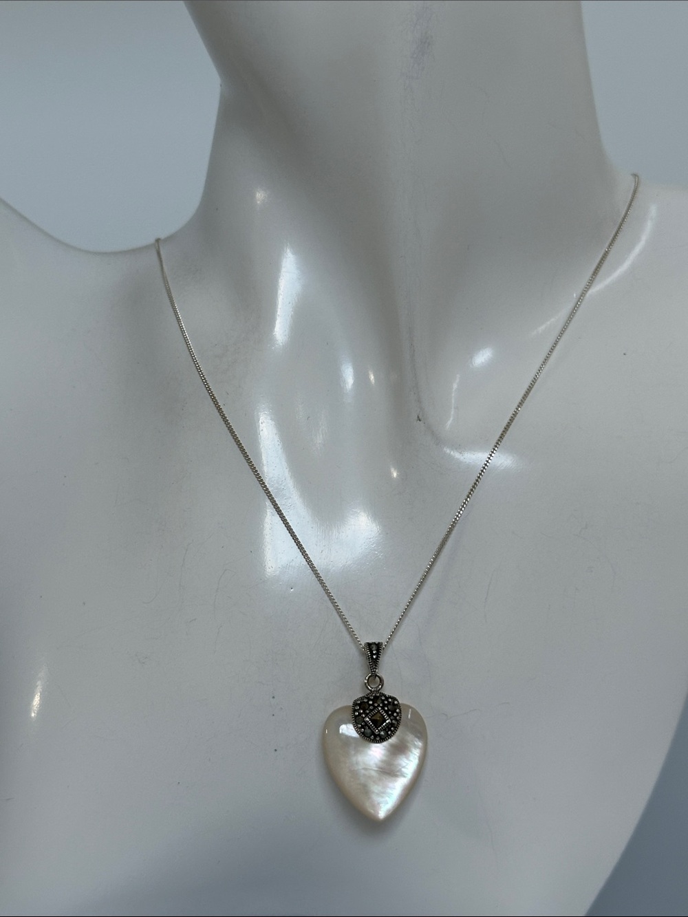 925 sterling silver Heart Mother-of-Pearl Pendant Necklacemade in italy